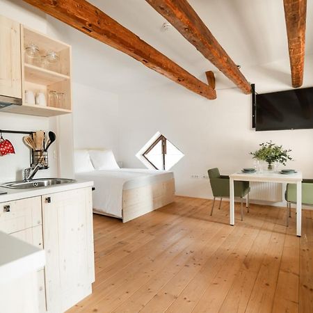Apartments Strmol Церклье-на-Гореньскем Экстерьер фото
